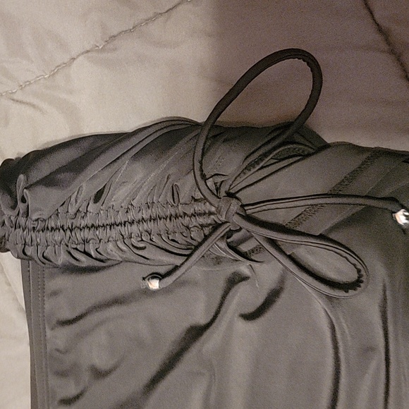 Size 22-24w 3x swim bottoms - Picture 2 of 4